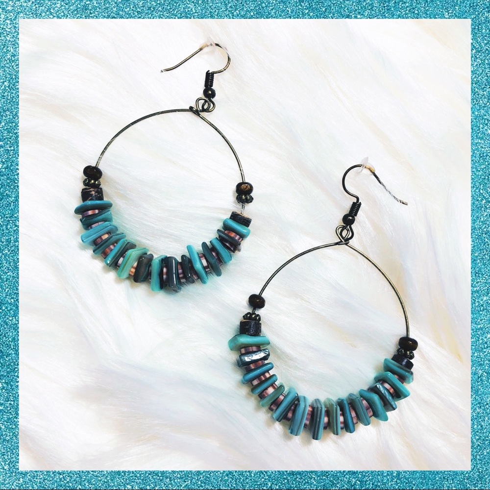 🏞Turquoise Shell Hoop Earrings🏞